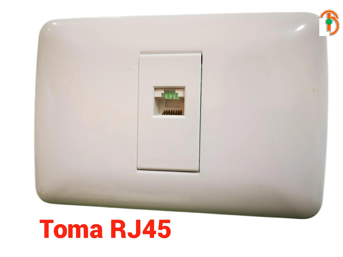 Imagen de Toma Plástica 2x4 Rj45 Pared YAKO TOM84