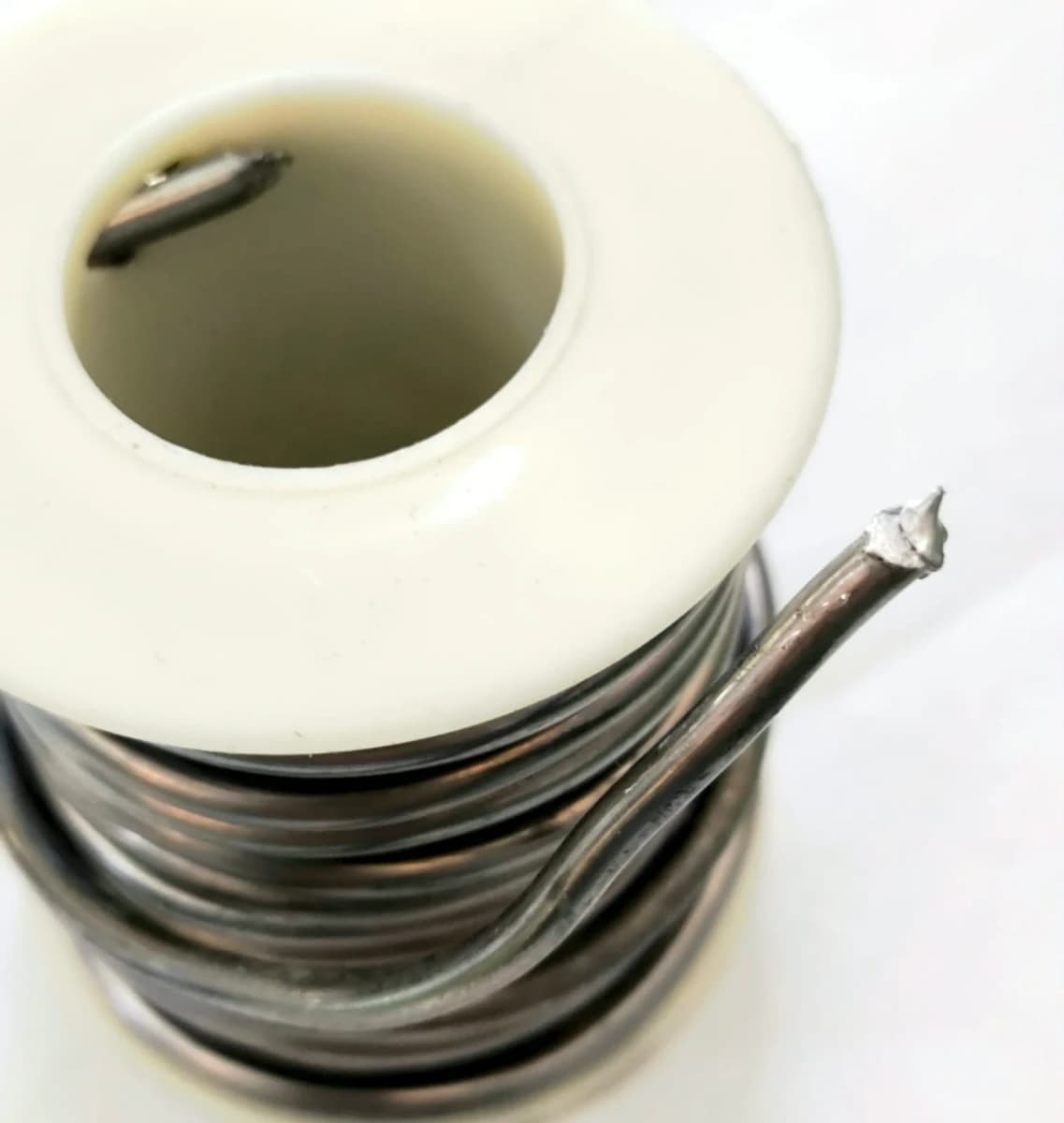 Imagen principal de Estaño Industrial SN50pb50 de 3MM de Grosor y 1 Libra de peso
